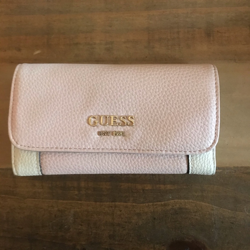 Guess Wallet